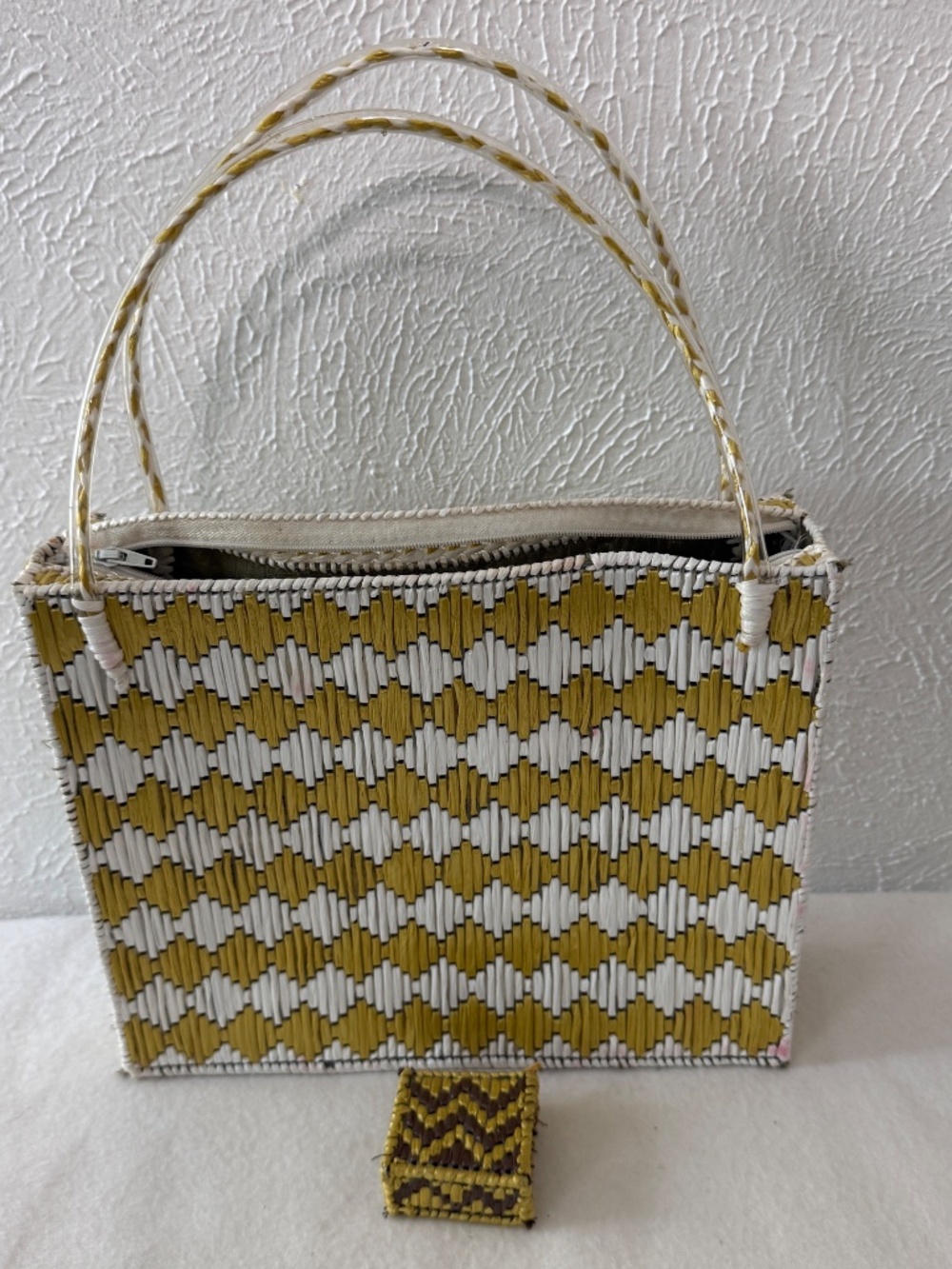 Vintage 60/70's Mod Mid Century Modern Hand Woven Yellow Purse